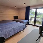 Peipsi Villad Villa *